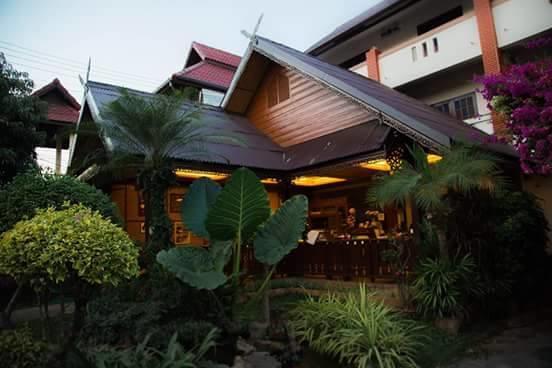 Little Home Guest House チエンマイ エクステリア 写真
